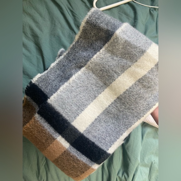 (ZARA) Plaid Print Scarf - Picture 2 of 2